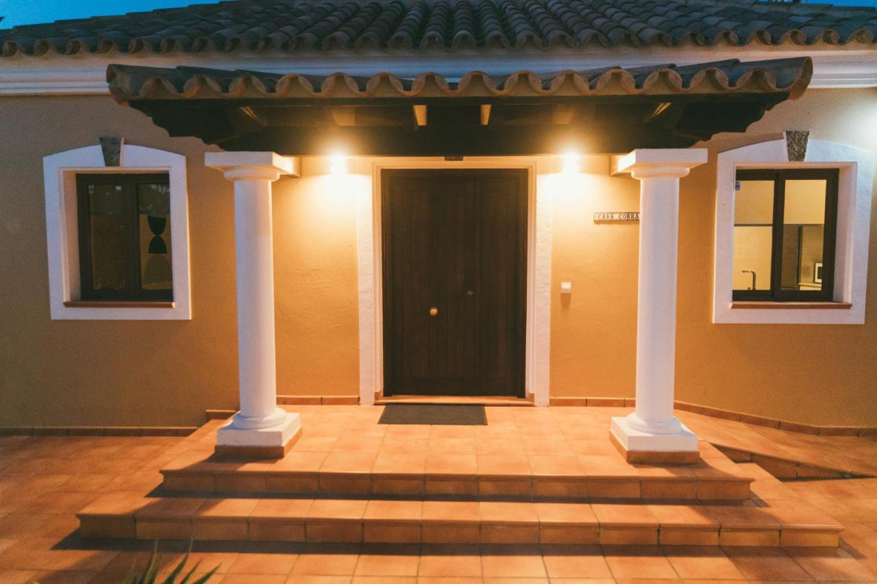 Moderne Villa Met Verwarmd Zwembad In Corralejo Exterior photo