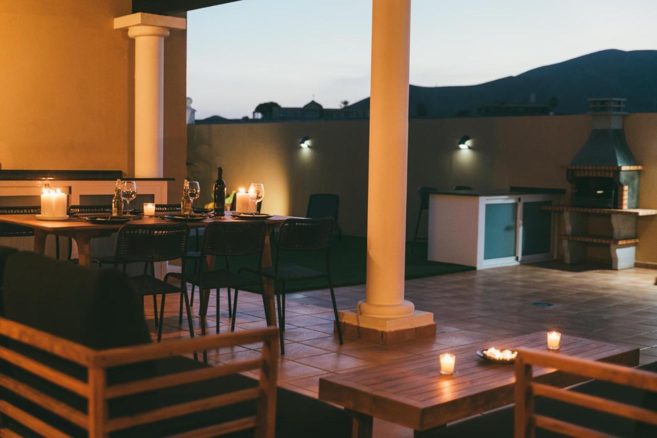 Moderne Villa Met Verwarmd Zwembad In Corralejo Exterior photo